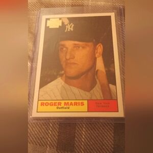 1961 Topps ROGER MARIS Baseball Card #2 VG-EX New York Yankees🔥*69